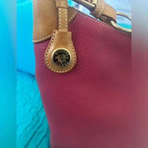 Dooney & Bourke leather bag EUC - Picture 2 of 8